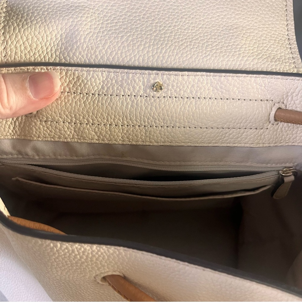 Kate Spade New York Medium Pebbled Leather Backpack Flap Cinch Gold Hardware - Picture 16 of 16